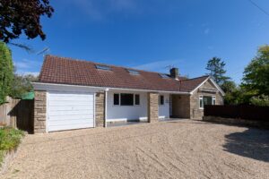 Corner Lane, Motcombe